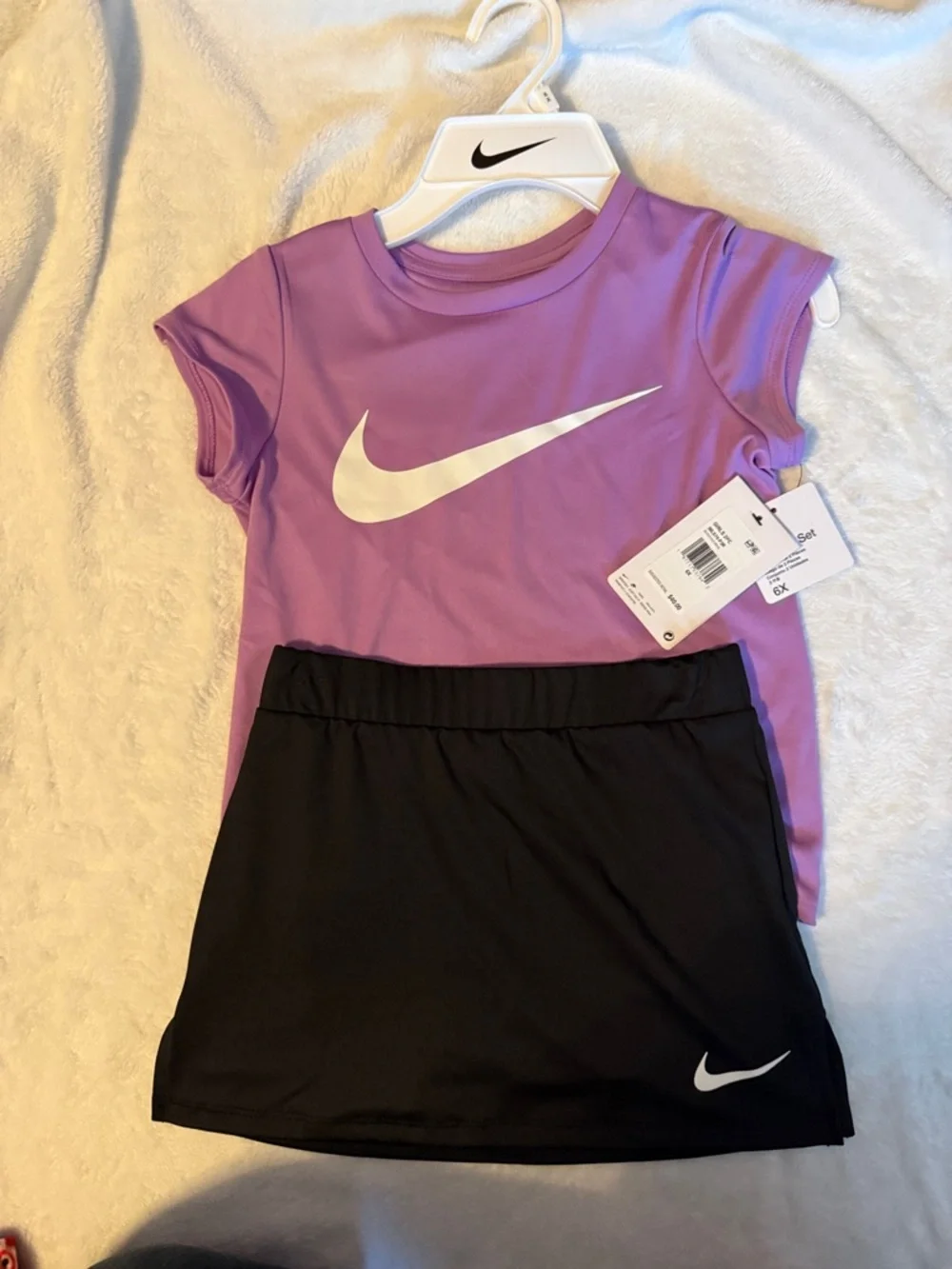 Nike Girls' Lavender Dri-FIT Tee with Black Athletic Skort - Picture 1 of 2
